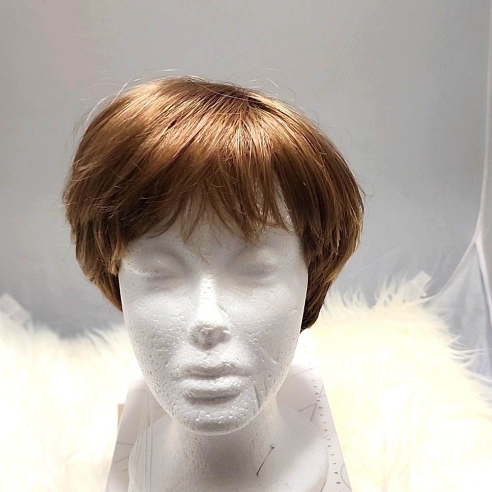 NORIKO Mochaccino Blonde Short  tapered Wig